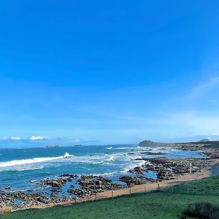 Scenic Oceanfront Retreat- Buliban *