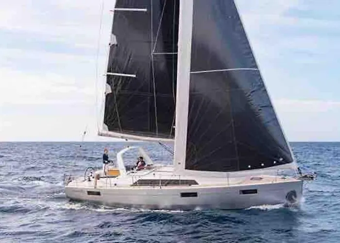 Scenic Oceanfront Retreat- Buliban