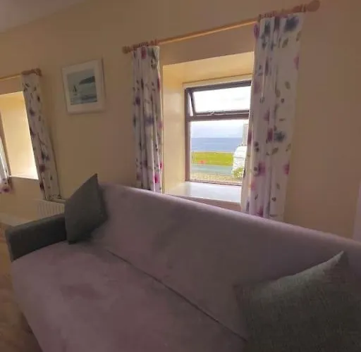 Scenic Oceanfront Retreat- Buliban 펜션