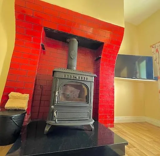 Scenic Oceanfront Retreat- Buliban