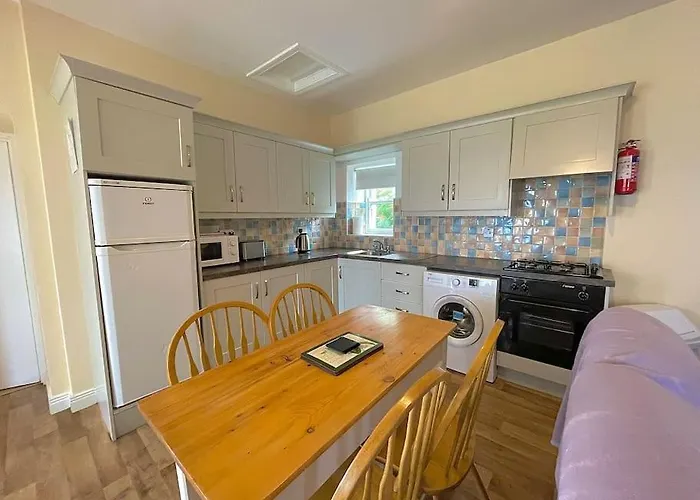 Scenic Oceanfront Retreat- Buliban *