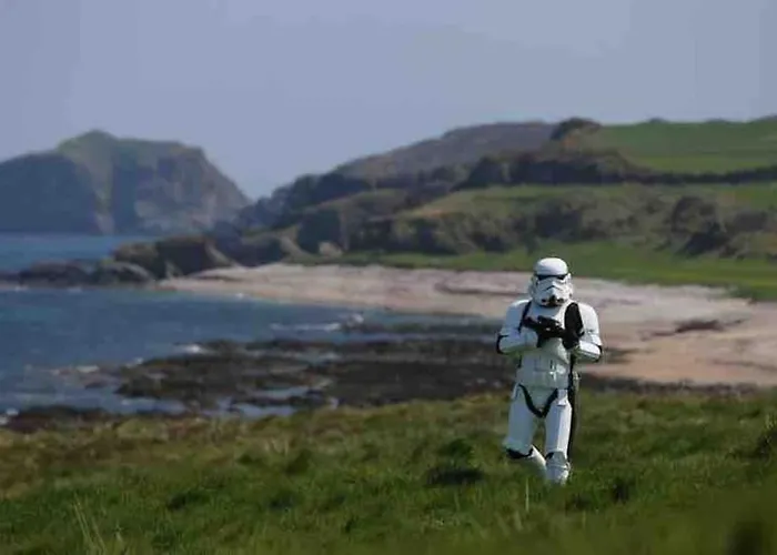 Scenic Oceanfront Retreat- Buliban
