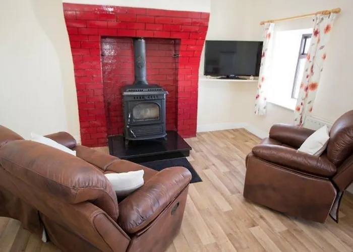 Scenic Oceanfront Retreat- Buliban Hébergement de vacances *