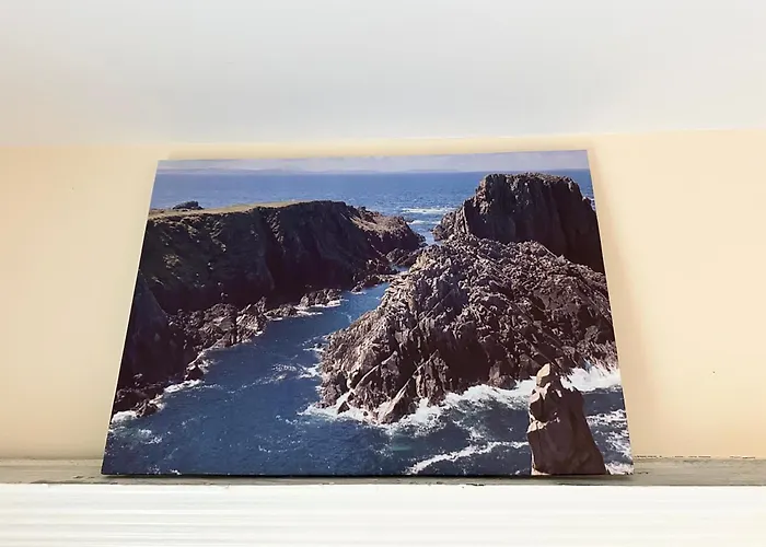 Scenic Oceanfront Retreat- Buliban Ballyhillin