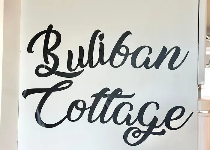 Scenic Oceanfront Retreat- Buliban 펜션